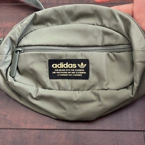 Adidas Olive Green Fanny Pack Bag - Picture 2 of 7